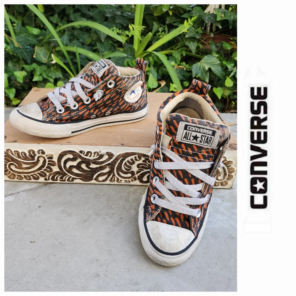 Converse Slip On Sneakers